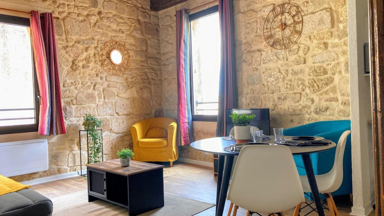Immeuble 3 Apparts Centre Historique St Gilles Maisoncarreeconciergerie Saint-Gilles  Dış mekan fotoğraf