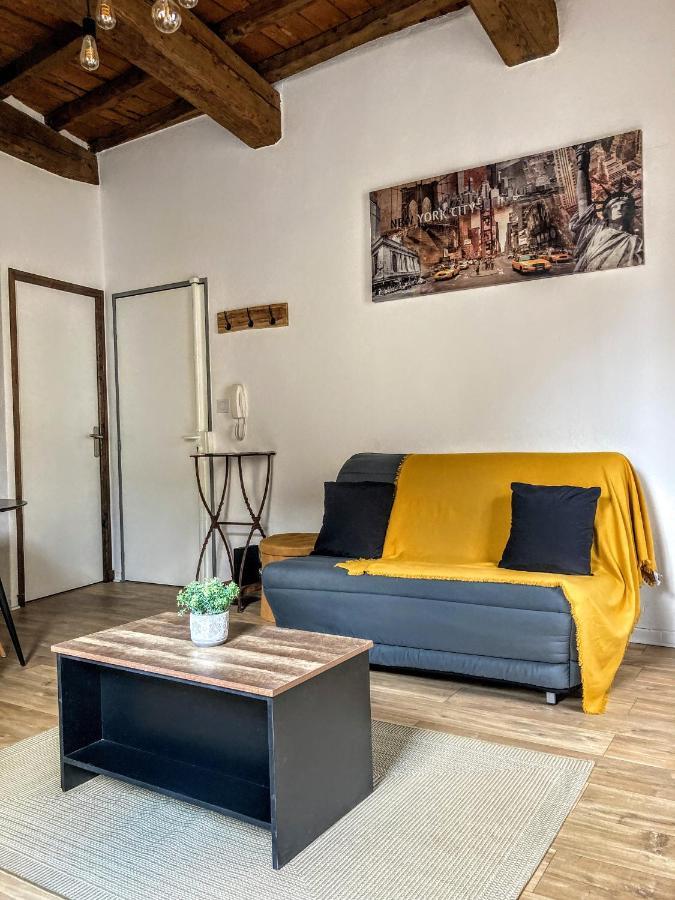 Immeuble 3 Apparts Centre Historique St Gilles Maisoncarreeconciergerie Saint-Gilles  Dış mekan fotoğraf