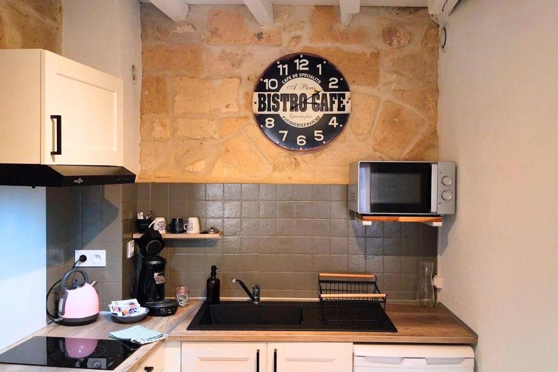 Immeuble 3 Apparts Centre Historique St Gilles Maisoncarreeconciergerie Saint-Gilles  Dış mekan fotoğraf